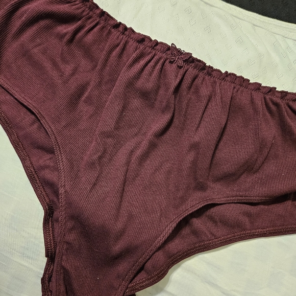 Trio of Women's Cheeky Panties Size XXL In White, Black And Burgundy - Picture 4 of 7